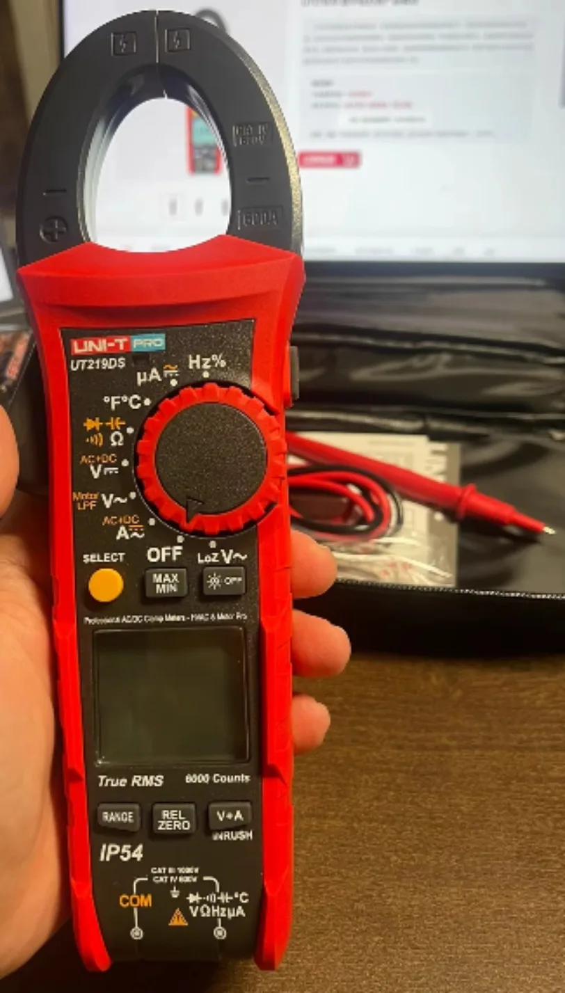 1pc UNI-T UT219DS Professional Clamp Meter AC+DC Voltage True RMS Multimeter New *SY