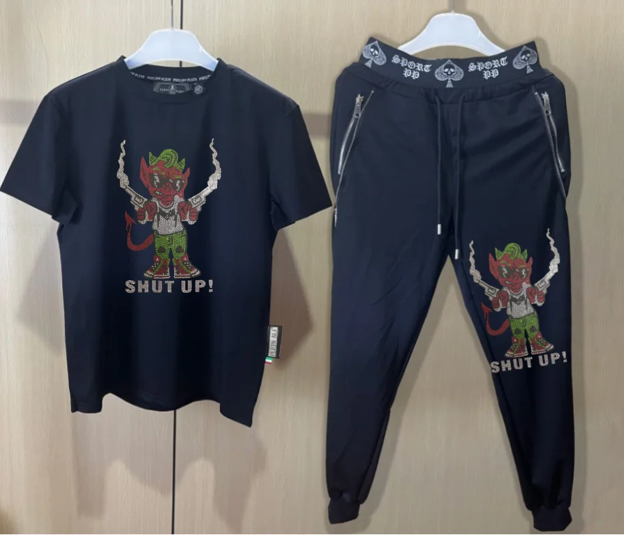 

Classic Brand Men Sweaters Elegant Rhinestone-Accented Designer Men sets tracksuit for Men’s Fashion outifts