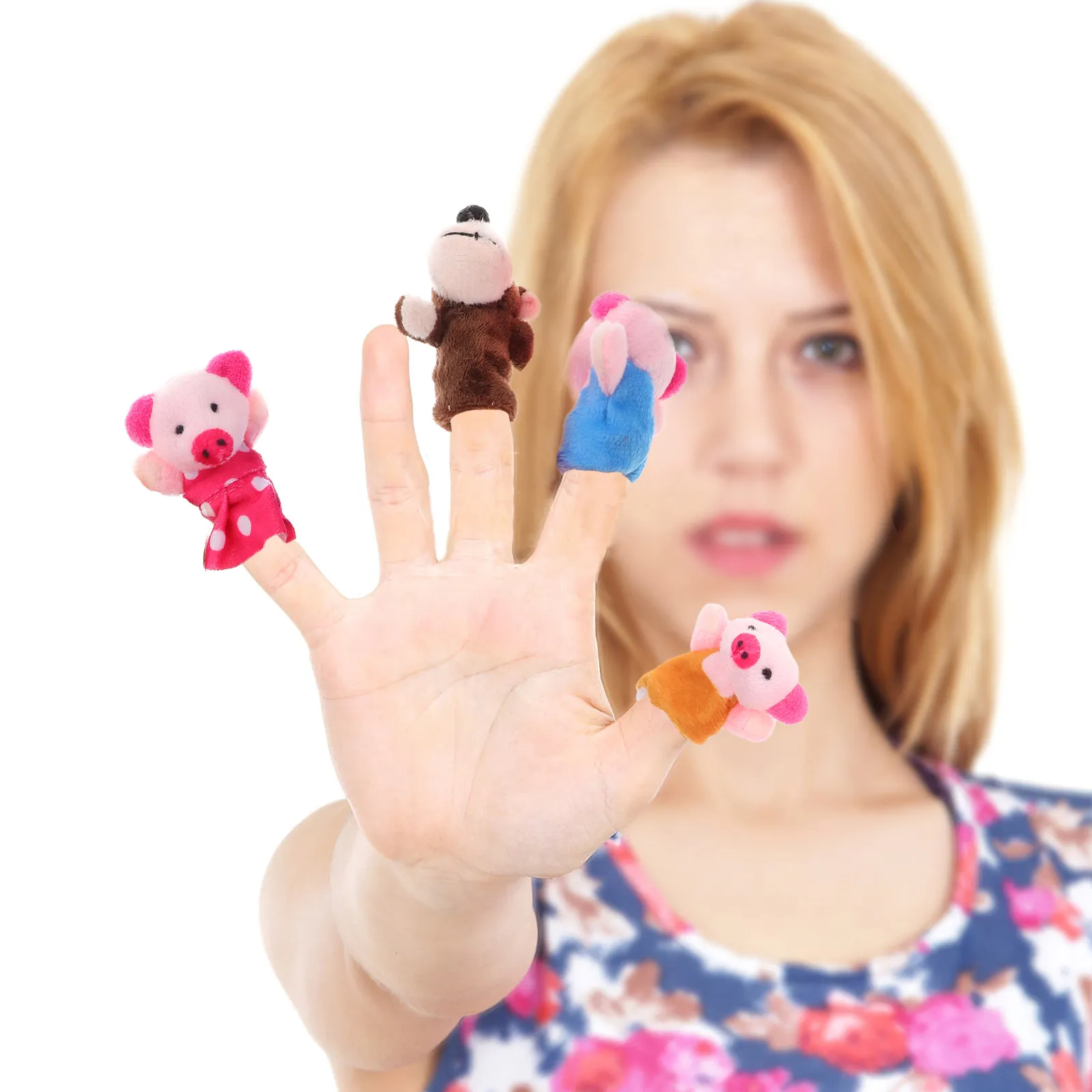 

8Pcs Finger Puppets Set Story 3 Includes Mummy Pig Wolf Straw Wood Houses Creative Play for Toddlers