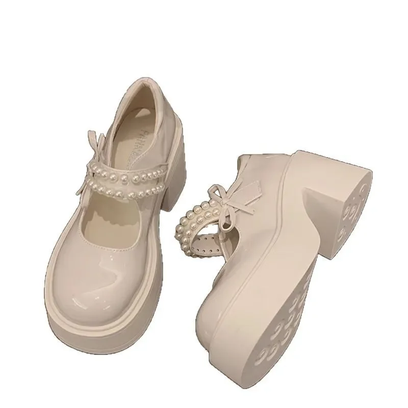 الكورية نمط ماري جين أحذية نسائية ربيع الخريف جديد لؤلؤة جميلة موضة سميكة القاع أحذية من الجلد الصغيرة النساء