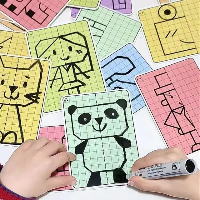 Puzzle Lattice Symetryczne zabawki do rysowania dla dzieci Umiejętność motoryczne Napisz i wycieranie Pióro Zestaw szkoleniowy Dzieci Malowanie Karty