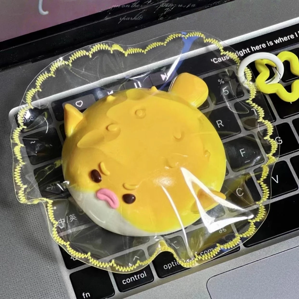 ของเล่นบีบปลาปักเป้า บรรเทาความเครียด ผ่อนคลาย นุ่มหนึบ เนื้อครีม บอลบีบคลายเครียด ของเล่นบีบสัตว์ สำหรับเดินทาง/ใช้ในบ้าน ของเล่นแกล้งเพื่อน