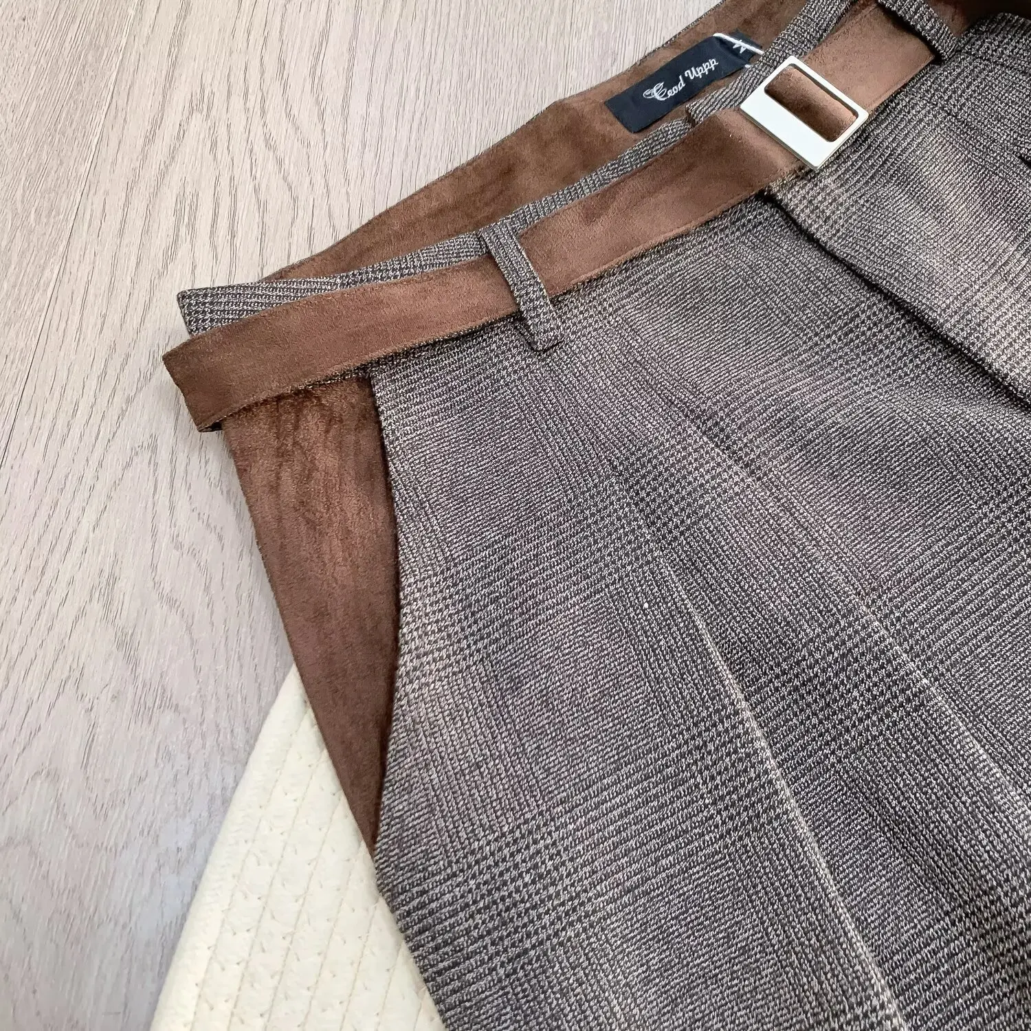 

Простые повседневные брюки-чинос в стиле Харадзюку с поясом, из замши в клетку, плиссированные, для молодых мужчин, для поездок на работу, из смесовой хлопковой ткани