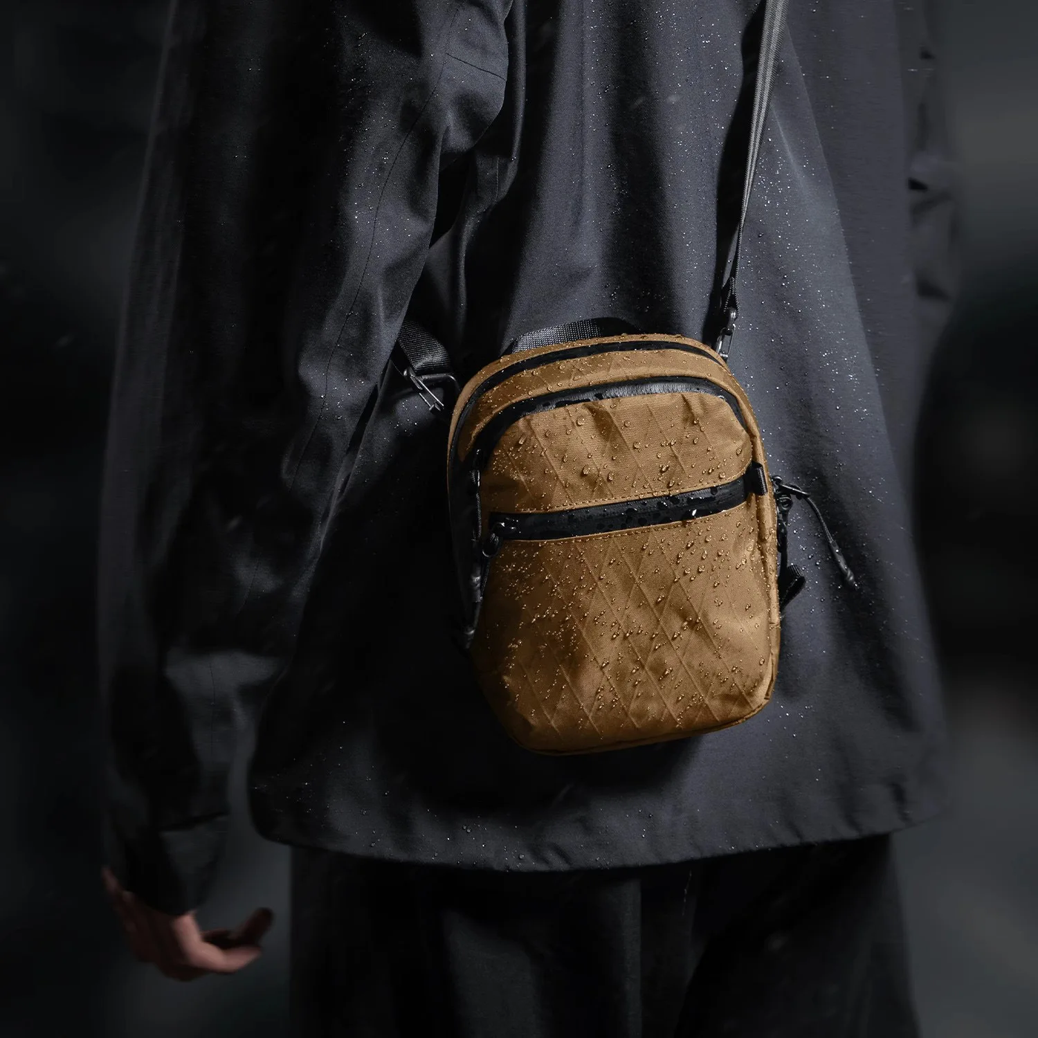 Lightweight nylon Bringer mobile phone diagonal span small bag function sports diagonal waterproof mini shoulder bag