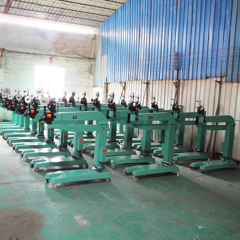 Halbautomatischer manueller Kastenhefter für Wellkartonstichmaschinen