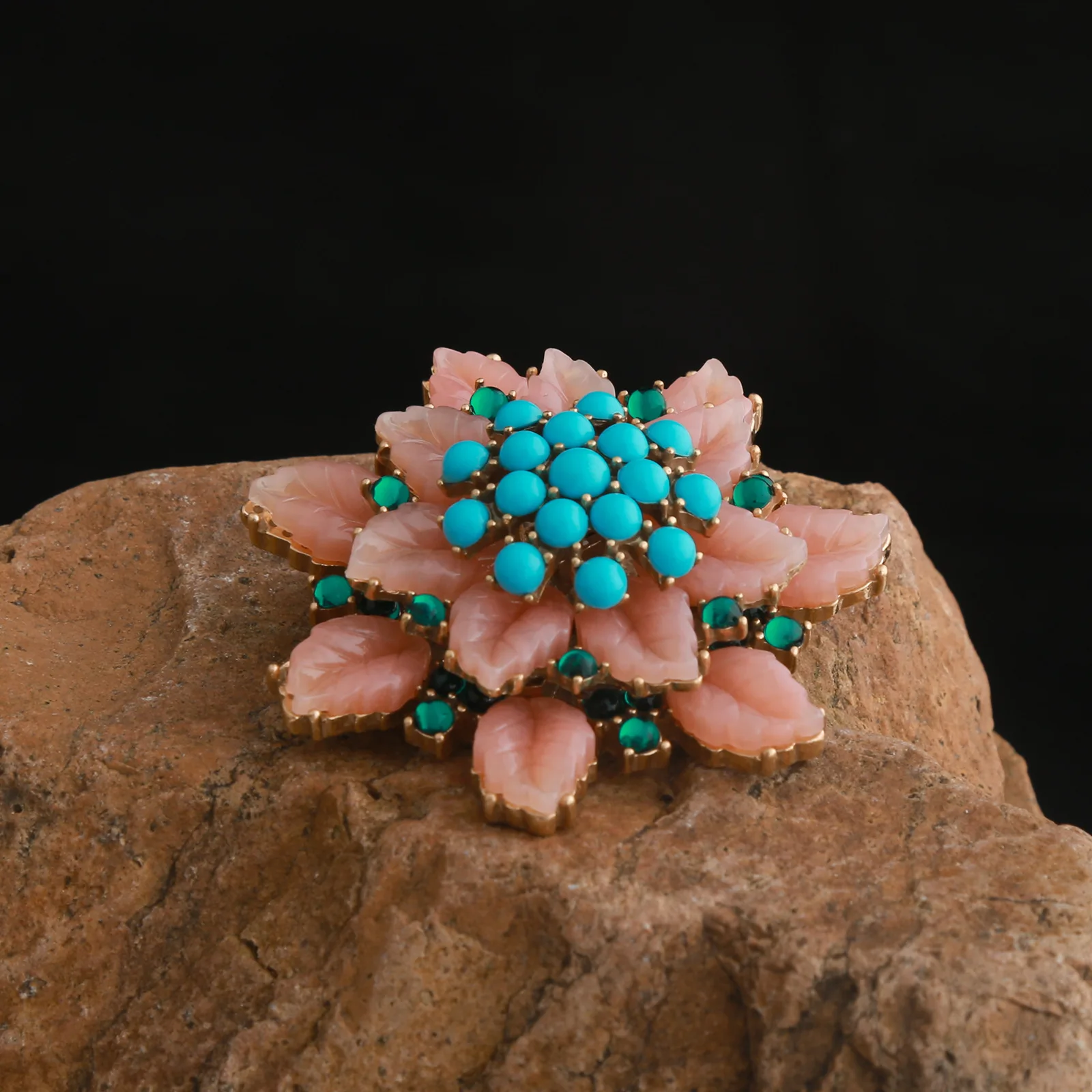 

Medieval Flower Peacock Blue Brooch Popular Luxury Women's Clothing Corsage Jewelry Pin