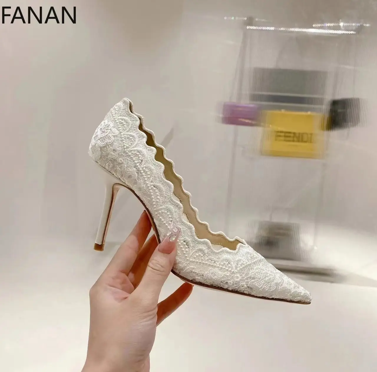 

Elegant Red High Heel Pumps Wedding Women's Shoes Lace Mesh Pointed Toe Stiletto Heels Girls' Non-slip Embroidered Single Shoes