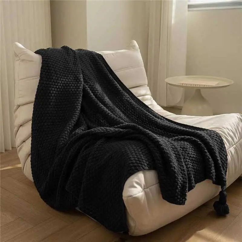 Ins Style Nordic Retro Style Velvet Blanket High-end Knitted Blanket Office Nap Blanket Black Premium Sofa Cover Blanket