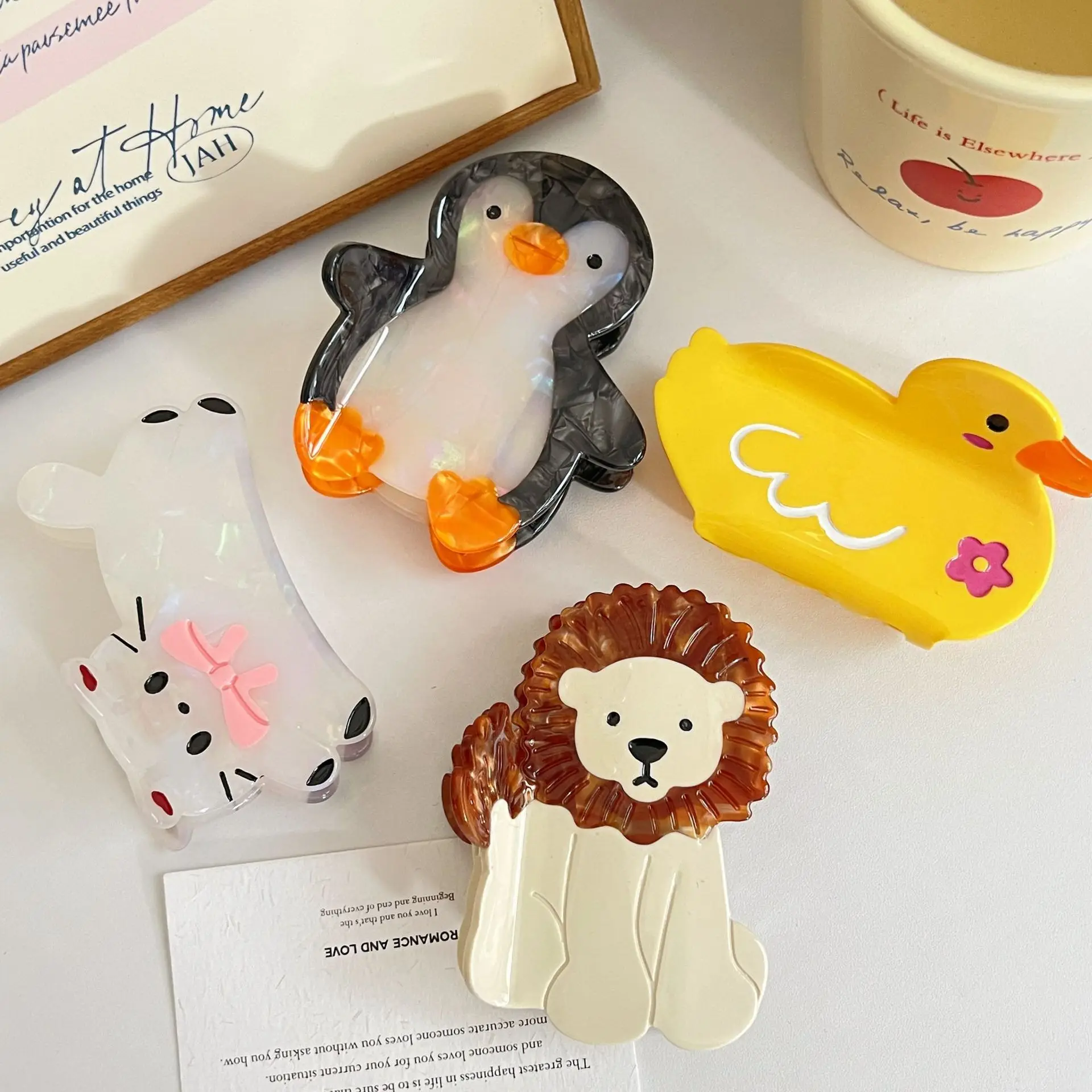 

1pc cute cartoon medium size penguin duck hairpin, new animal acetate grip clip, girl cat shark clip lion hair calw