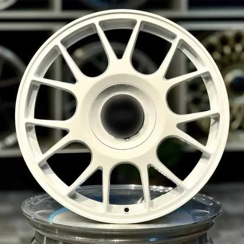 Staggered dark concave black rims with forged aluminium wheels, refitted automotive glitter finish
