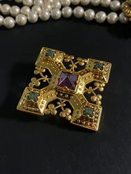 European and American medieval palace style brass inlaid natural stone square brooch