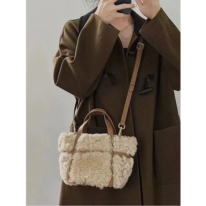 Women\'s Faux Fur Handbag Lambswool Woven Tote Bag Luxury Shoulder Bags Ladies  Fashion Winter Large Capacity Top-Handle Bag