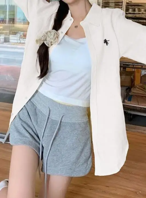 

Autumn Solid Color Lapel Single Breasted Long Sleeved Shirt for Women, Elegant and Casual, Simple Embroidered Long Sleeved Shirt