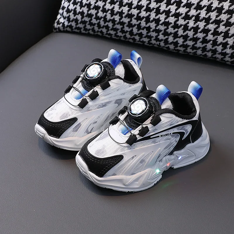 New Child Sneakers Spring Autumn Versatile Child Shoes Breathable Non Slip Soft Soled Girl Shoes Light Up Casual Basketball Shoe