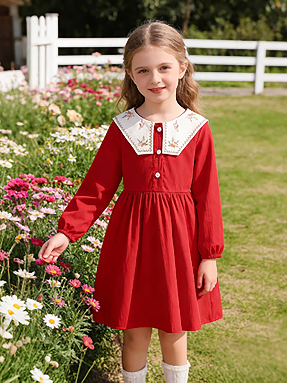 Rotes, besticktes Prinzessinnenkleid mit großem Revers für Mädchen, langärmliges Herbstkleid – Detail 5