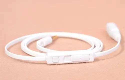 Vmota-Auscultadores Universais de Controlo de Volume, Cabo Áudio, Microfone, Linha Estendida, Branco, Apple,Android e Mais, 3.5mm, 1.0 m