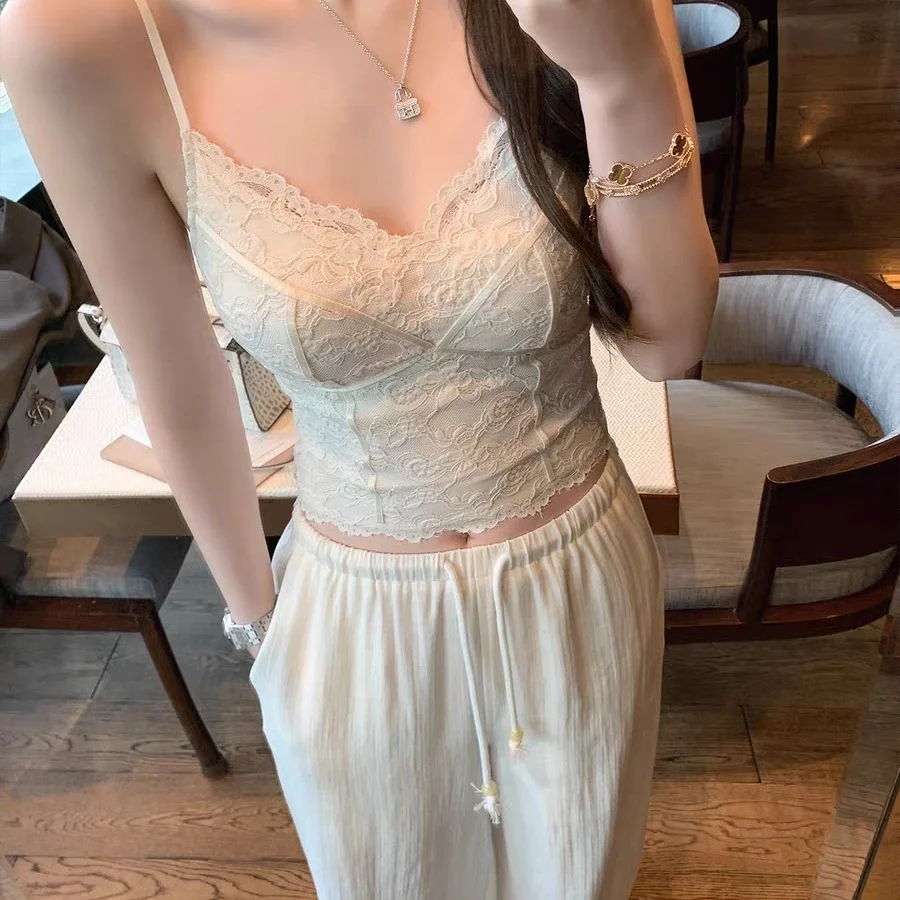 French Style Lace Trim V-Neck Strapless Integrated Women's Vest Inner Wear with Chest Pad Short Length Casual Top