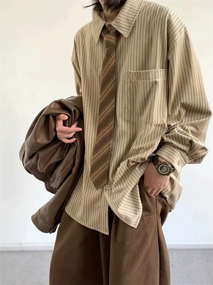 

Khaki Striped Men's irt Casual Corduroy Spring Faion Chic Harbor Sle Vintage Light Coat Loose Fit Versatile Youth
