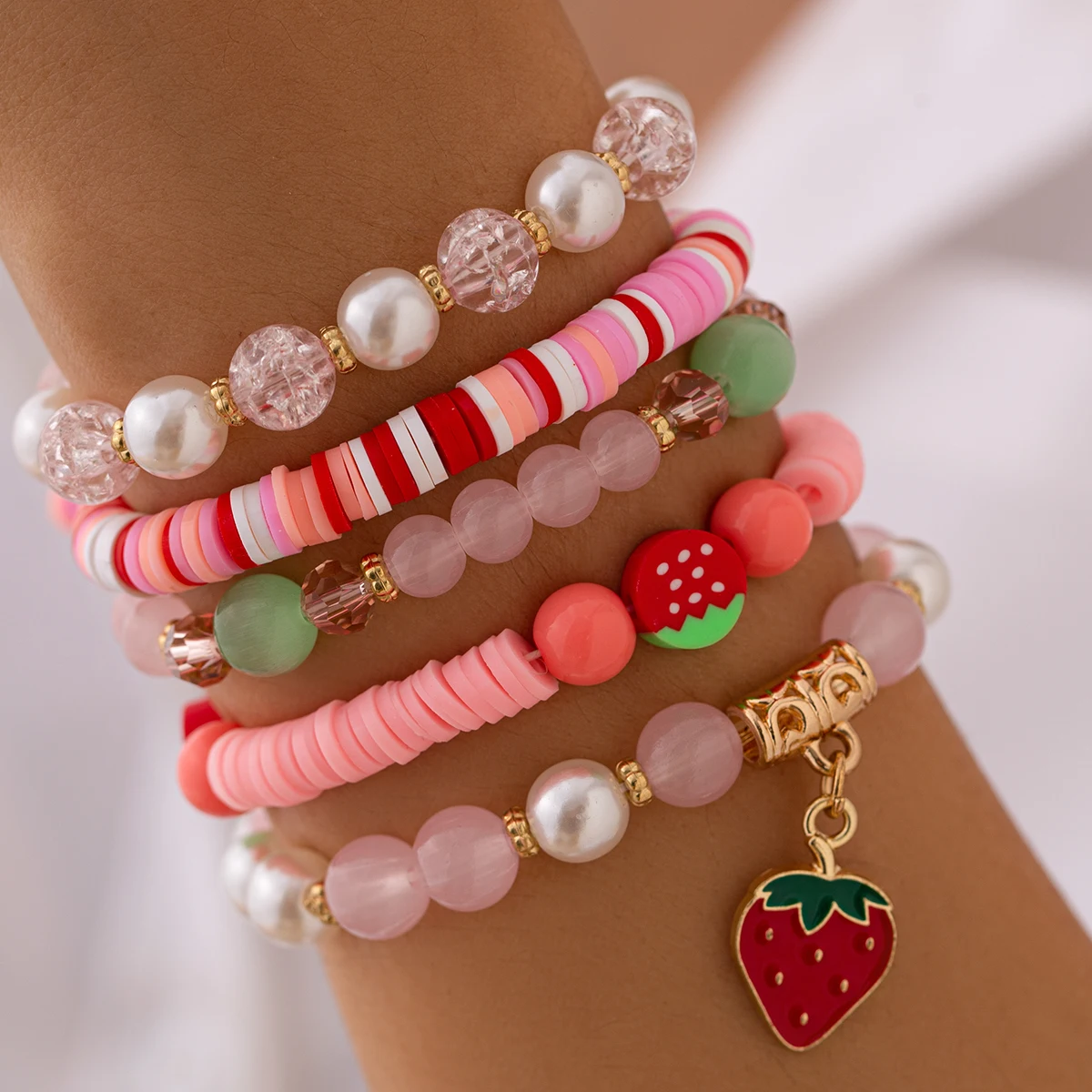 

PuRui Bohemia Mixed Color Acrylic Beads Polymer Clay Imitation Pearl Bracelets for Women 5 Sets Strawberry Pendant Jewelry Gift