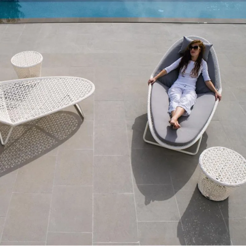 Outdoor-Liegen, Strandstühle, Outdoor-Schwimmbad, Rattan-Bett
