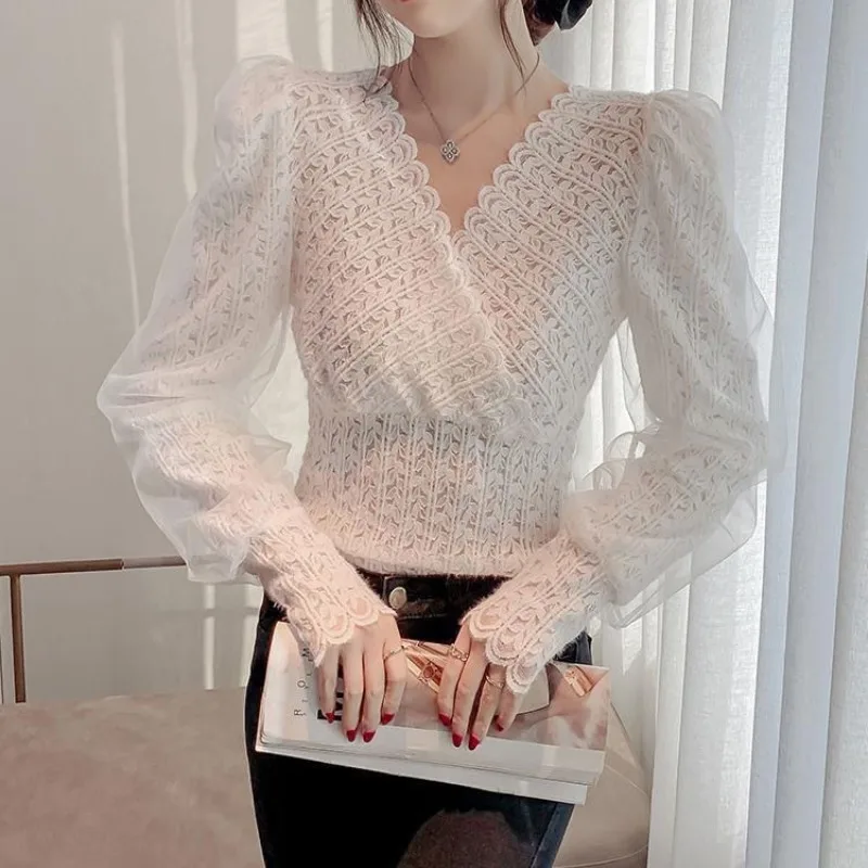 Spring and Autumn Women's Pullover V-neck Gauze Bubble Long Sleeve T-shirt Tie Flowers Lace Bottom Fashion Sexy Commuter Tops