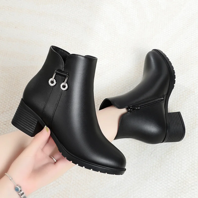 Women\'s Soft Leather Ankle Thick Heel Short Boots Casual Autumn Winter Thick Shoes New Korean Style Fashion Mom Boots