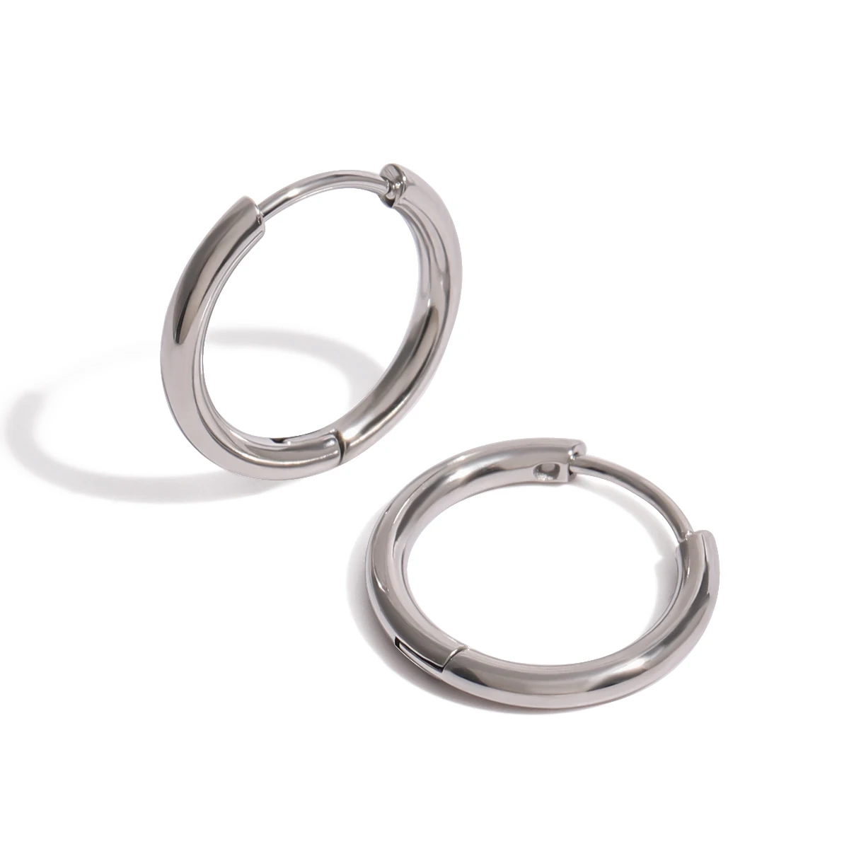 Stylish 18K Gold Plated Stainless Steel Simple Steel Color Hoop Earrings ​​​Women Charms Water Resistant Chic Jewelry