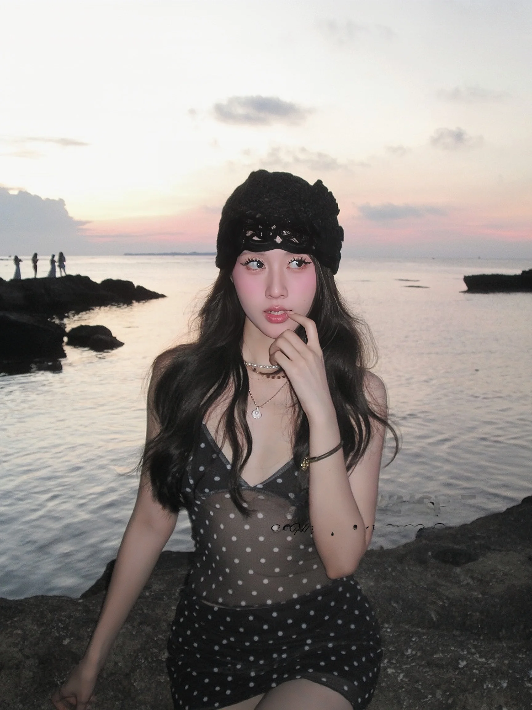 

Новый купальник Xihuan Pure Desire: сексуальный бикини в горошек для женщин, корректирующий фигуру, для горячих источников, частных ванн, отпуска, нейлоновый, с V-образным вырезом