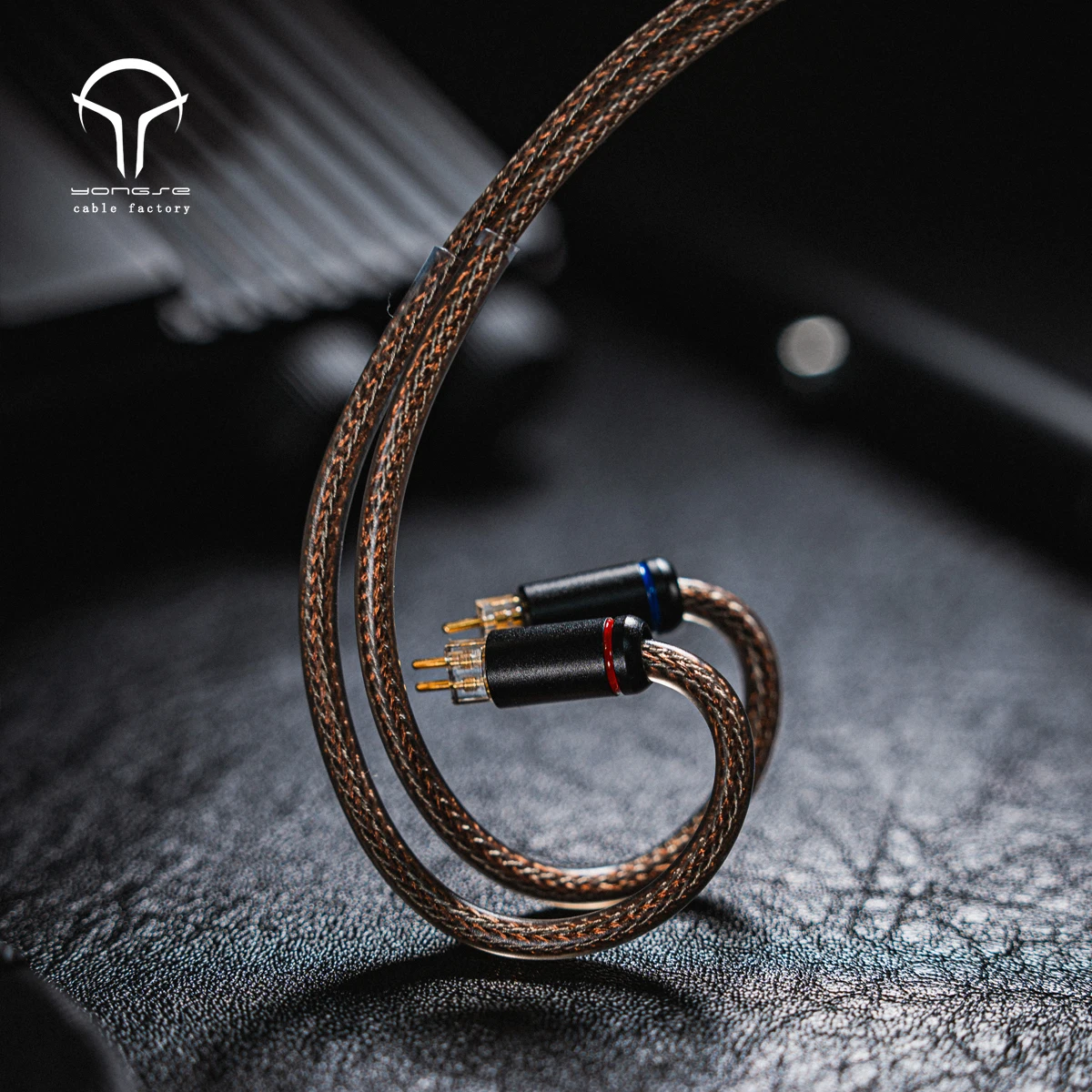 Yongse RedBunny Single Crystal Copper + Silver-plated Single Crystal Copper Center ＆ Graphene Insulation Cable