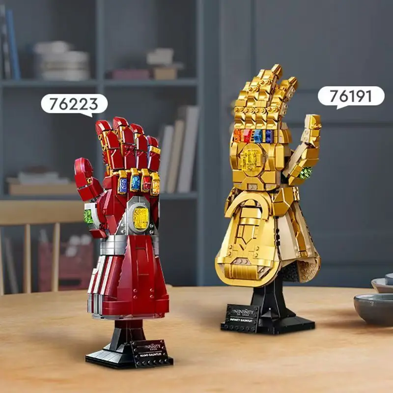 

2026 New building blocks novice creative model building blocks red gloves toy model decoration children christmas birthday gift