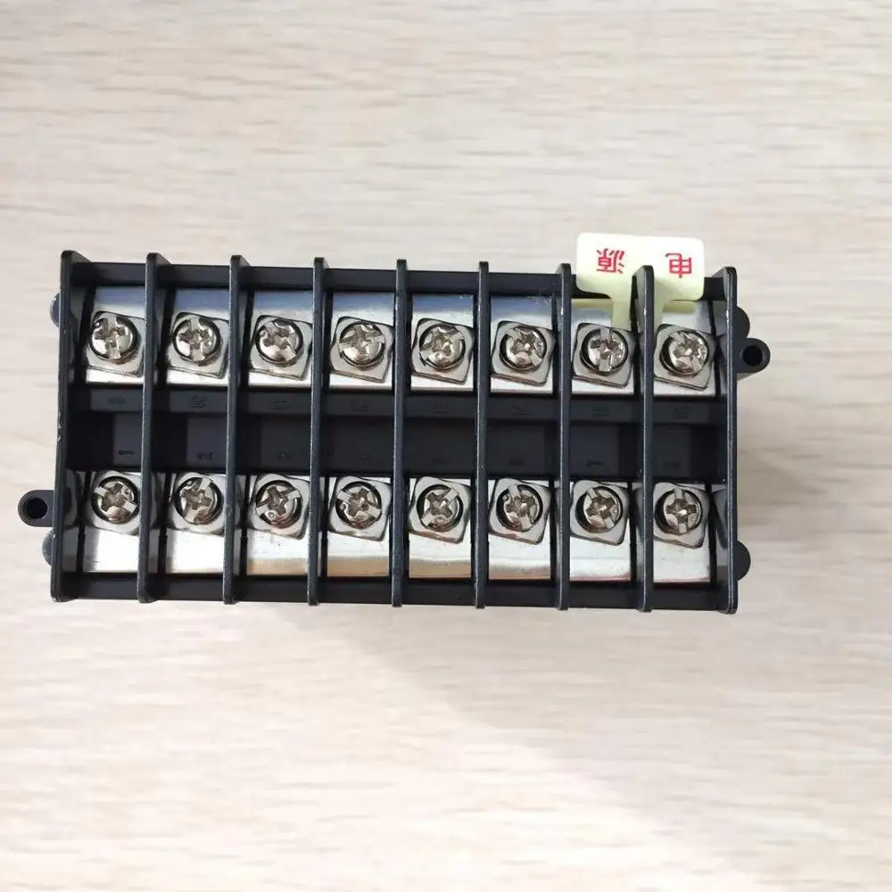 Digitale indicator met verschillende uitgangen voor positiesensor