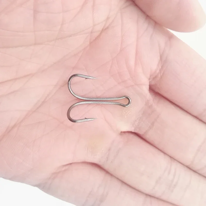 OUTKIT 20Pcs/Lot High-Carbon Steel Fishing Hooks Crank Hook Fly Tying Double Hook For Bass Lure Fishing High Quality Accessories