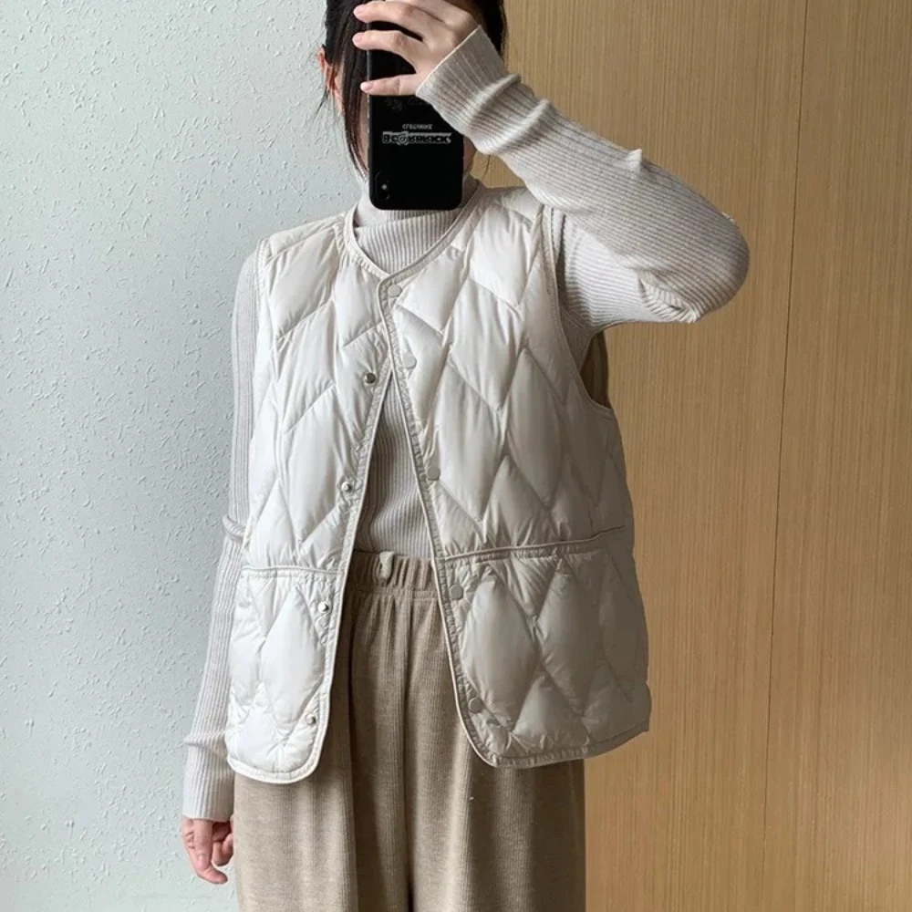 

CXFS новый легкий белый жилет на утином пуху женский 2023 осенне-зимняя одежда короткий свободный пуховый жилет без рукавов женский