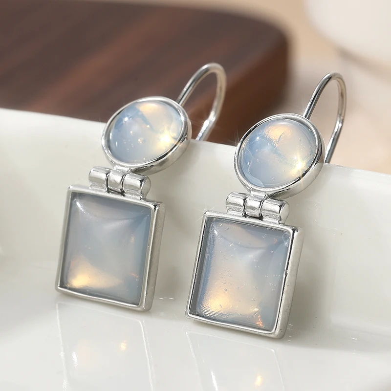 Retro Simple Silver Color Women's Earrings Fashion Metal Geometry Inlaid with Imitation Moonstone Dangle Earrings Woman