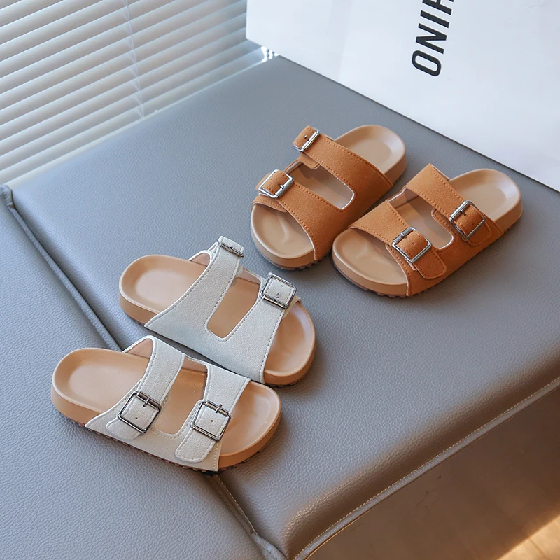 

Новые летние детские пляжные пробковые сандалии для девочек и мальчиков, детские уличные повседневные однотонные нескользящие туфли на плоской подошве с милыми шлепанцами, простые