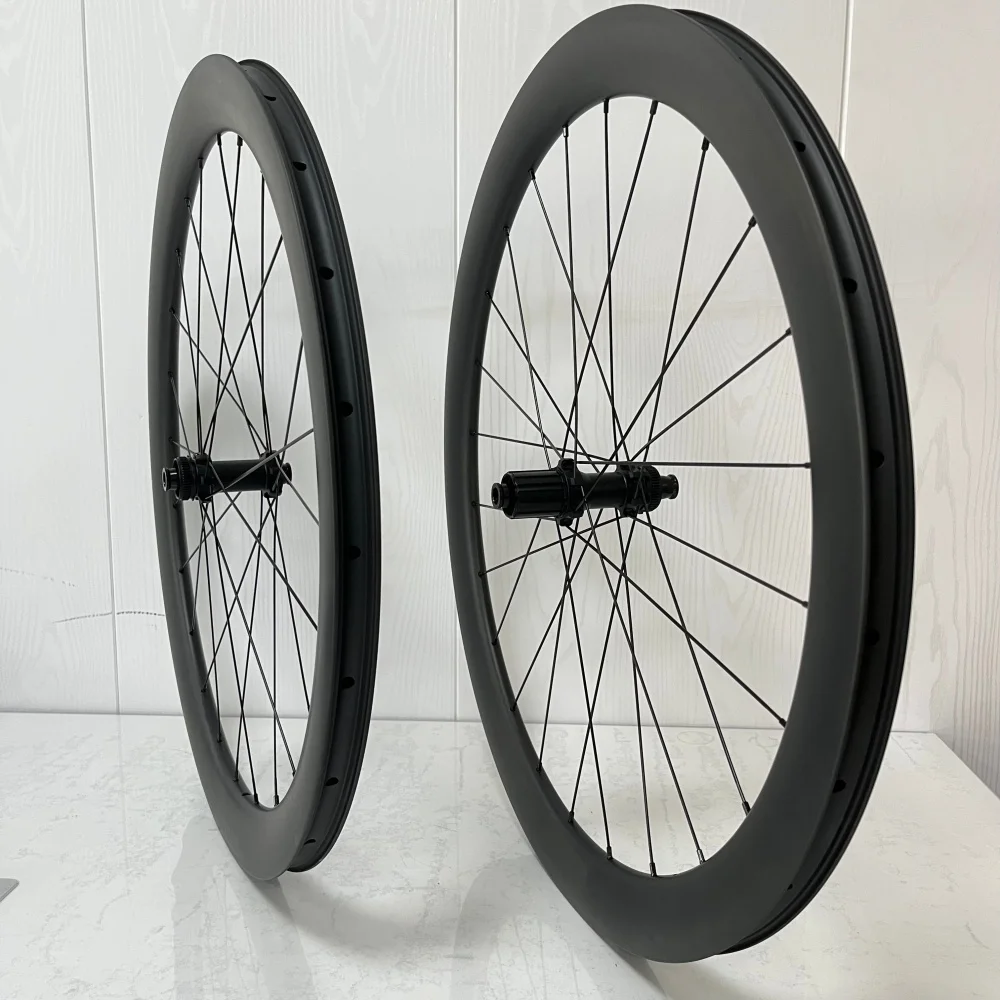 

700C Road Bike Carbon Wheelset 28mm Width 30 35 40 45 50 55 60mm Depth 24Holes 36T Ratchet Tubeless Disc Brake