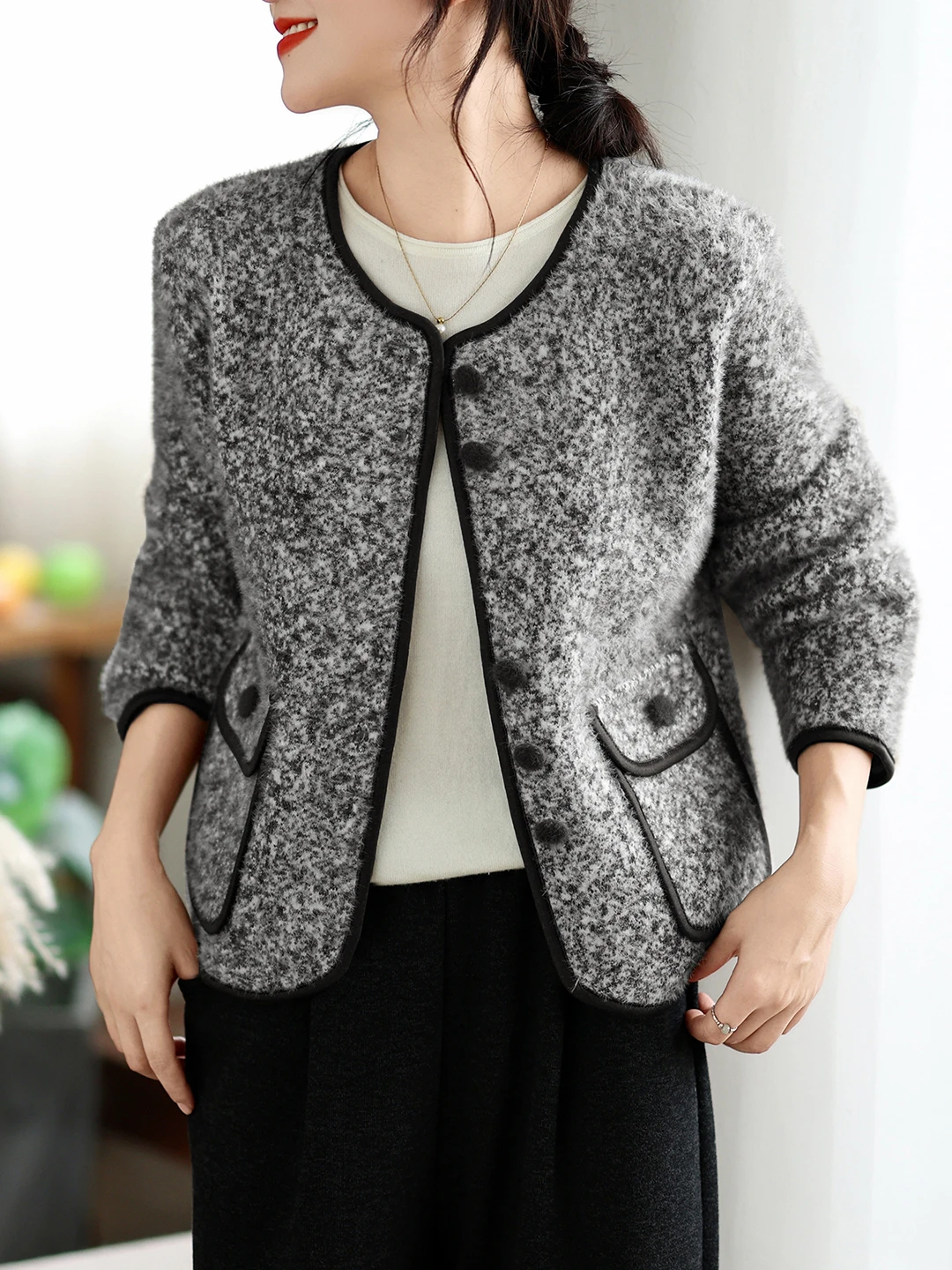 Authentic Small Fragrance Style Color Block Knitted Mink Imitation Jacket Women's Korean Version Top Sweater Short Outerwear