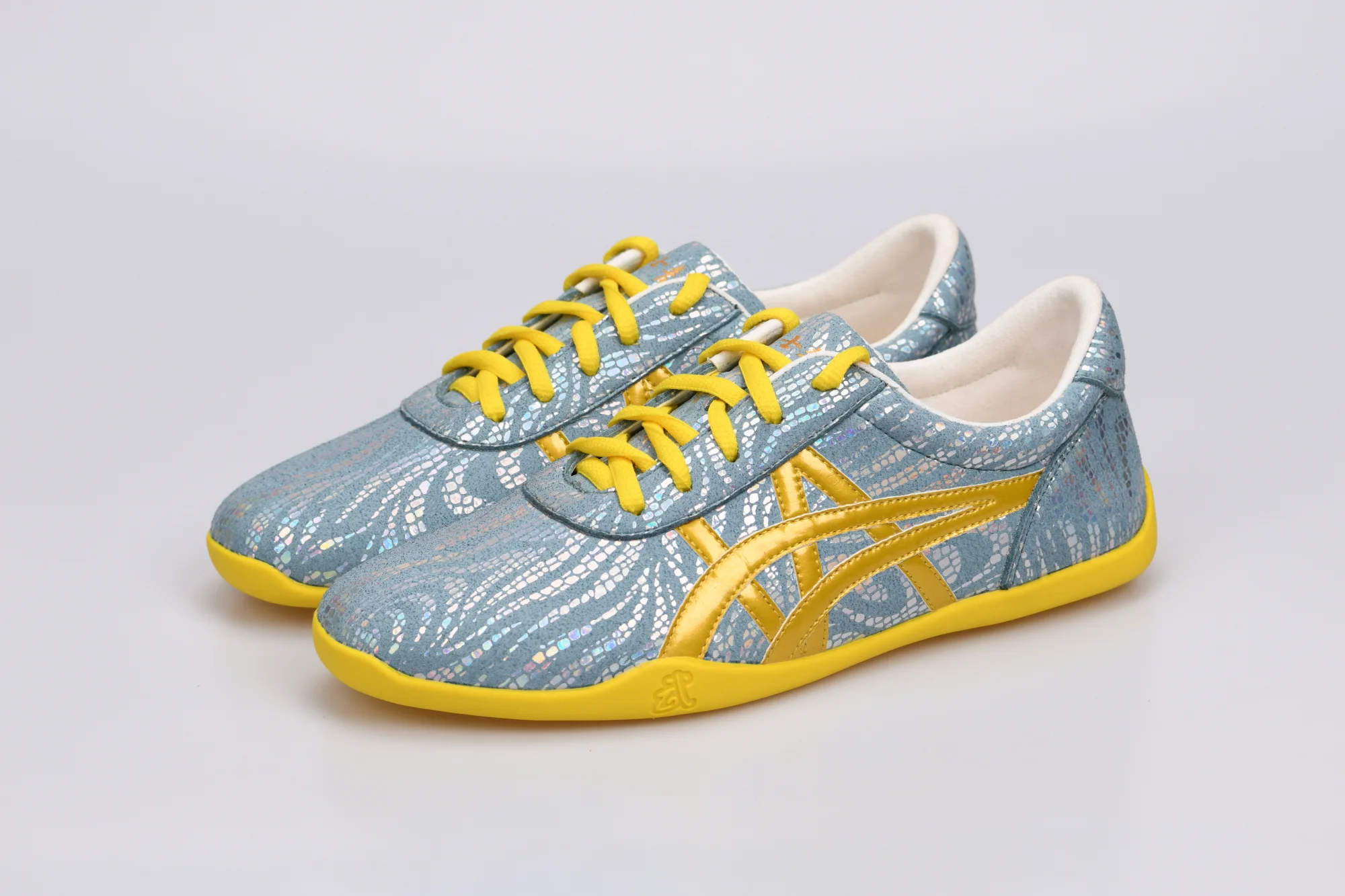 2025 new sports casual shoes men's women's casual shoes fashion fabric breathable flat platform shoes