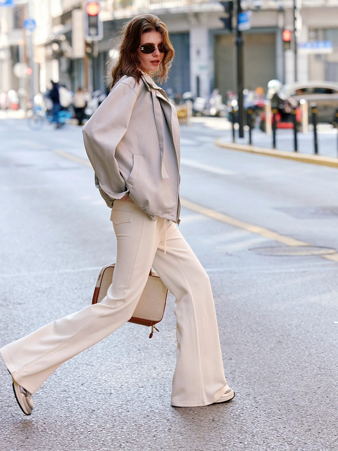 

Короткая куртка Luna7xi в корейском стиле, свободного кроя, с двойным воротником, женская, свободная, стройнящая, ветрозащитная, на молнии, с декоративными элементами