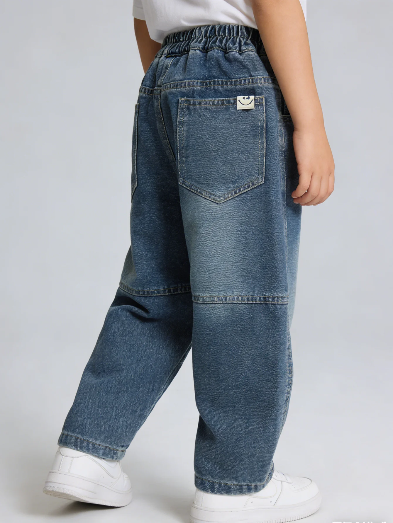 Boys Light Blue Vintage Wash Denim Jeans Kids Paneled Loose Fit Baggy Pants Children Elastic Waist Casual Trousers 2026 New Boys Light Blue Vintage Wash Denim Jeans Kids Paneled Loose Fit Baggy Pants Children Elastic Waist Casual Trousers 2026 New