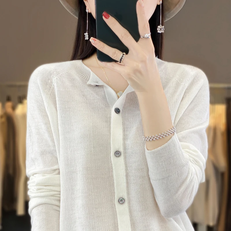 

Osmanthus Needle Button Solid Blouse Women's Autumn and Winter Korean Soft Glutinous Design Feel Cardigan Sweater