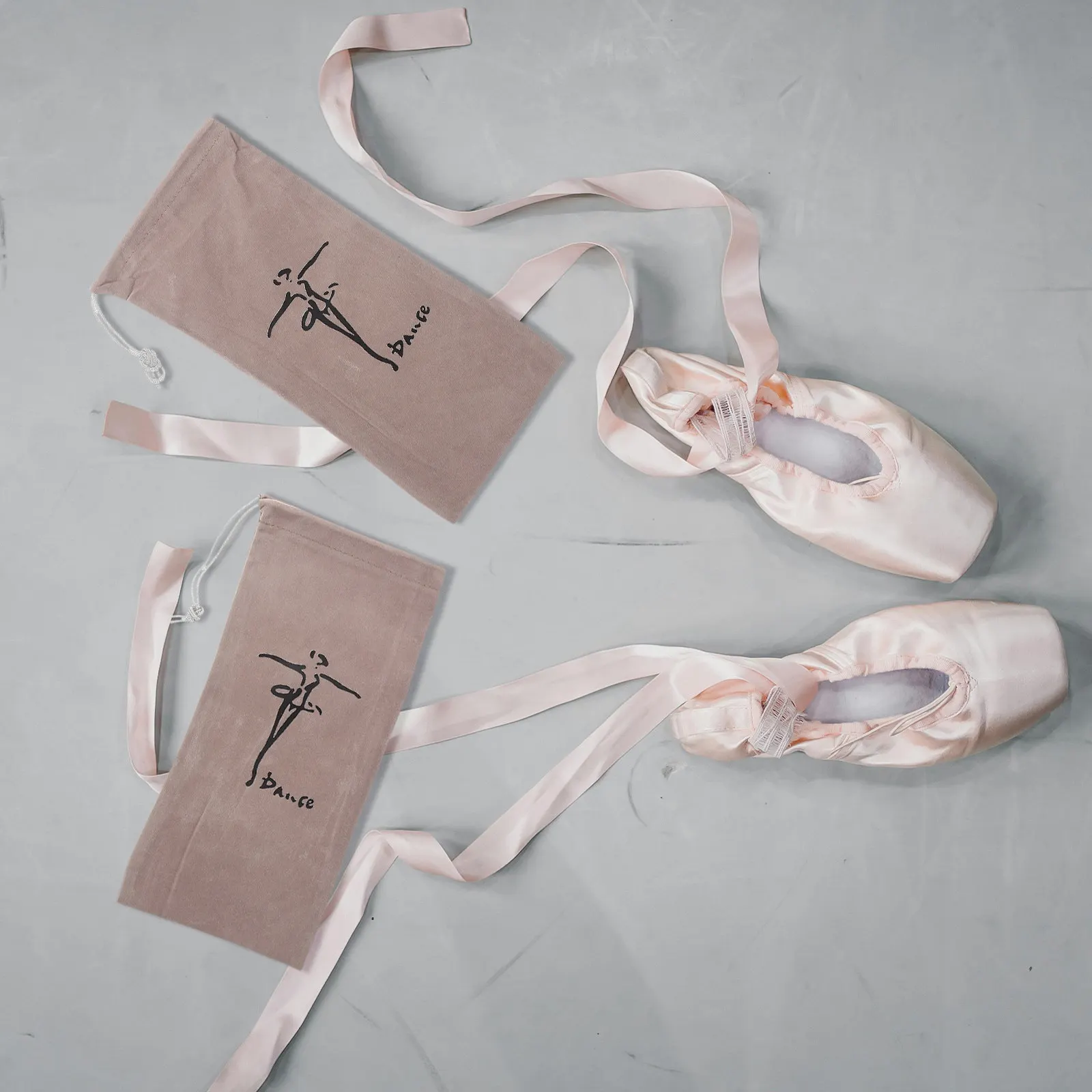 

2 шт. сумки-мешочки для балетных туфель на шнурке, органайзеры для танцевальной обуви, дорожные сумки-мешочки для балетных, латинских и пуантовых туфель
