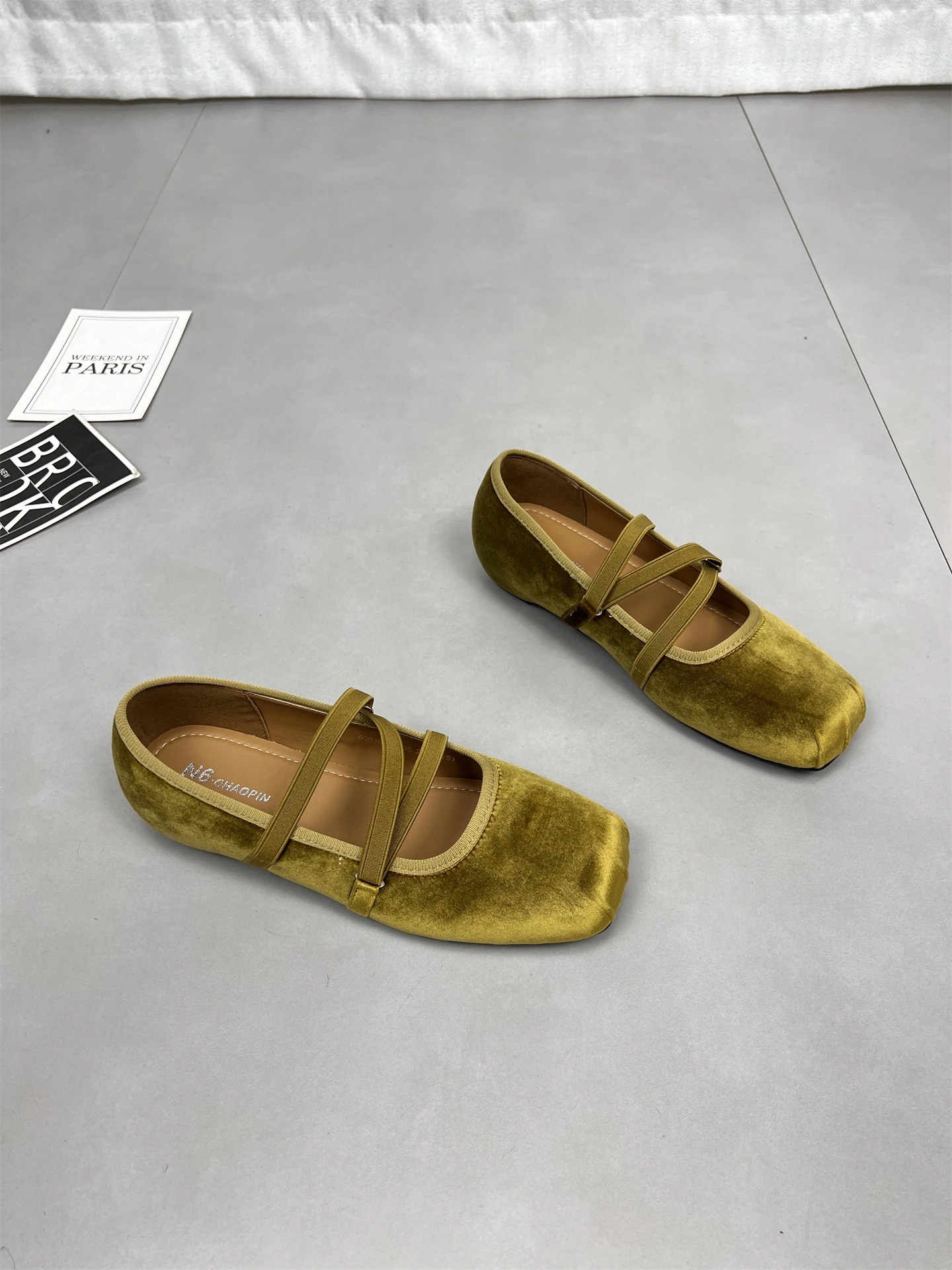 ballerine-mary-jane-da-donna-scarpe-casual-in-stile-coreano-con-cinturino-incrociato-superficie-in-velluto-e-tacco-rialzato