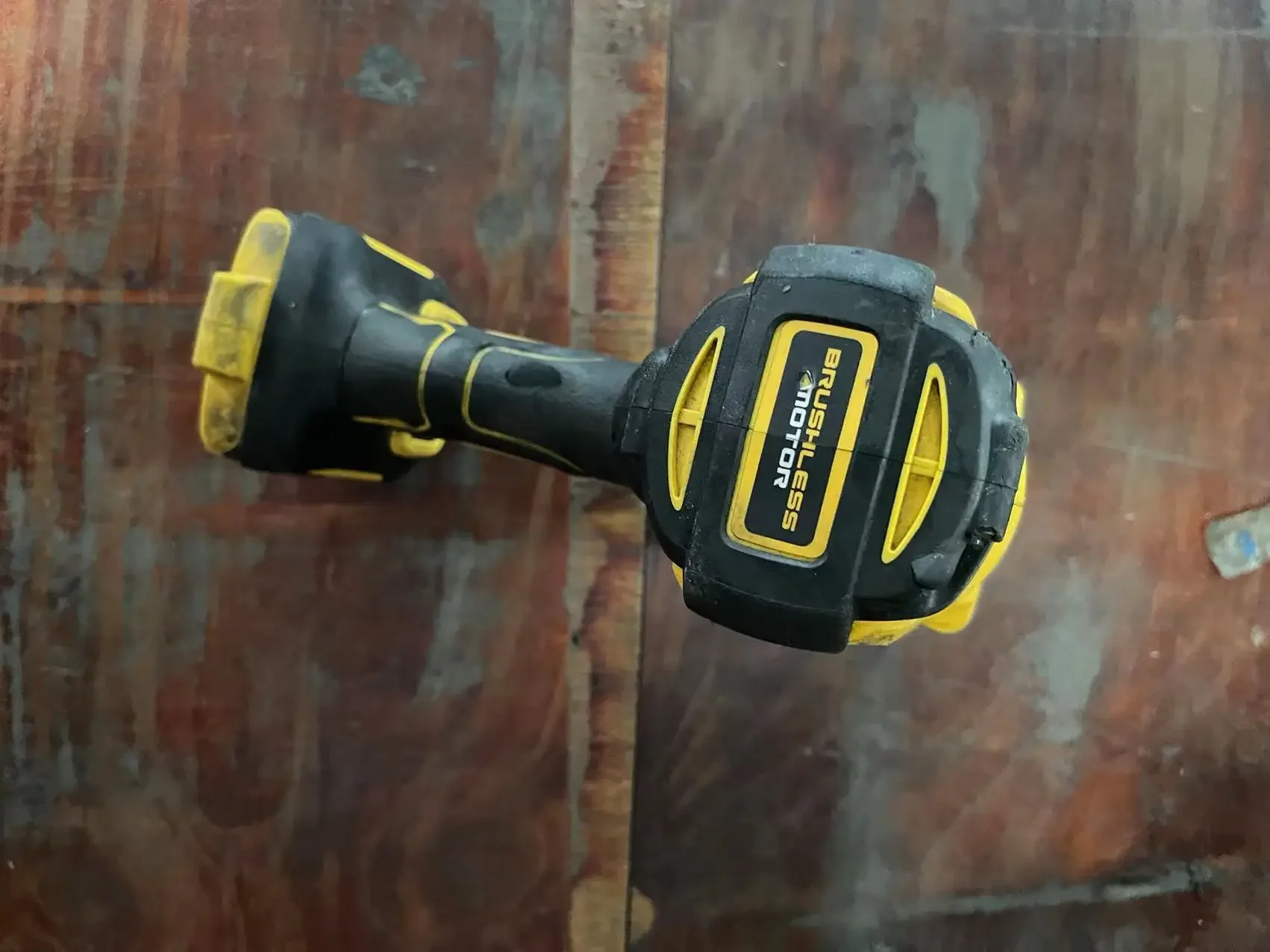 Dewalt DCF900N 18v  Brushless 1/2 High Torque Impact Wrench，TOOL ONLY ,SECOND HAND