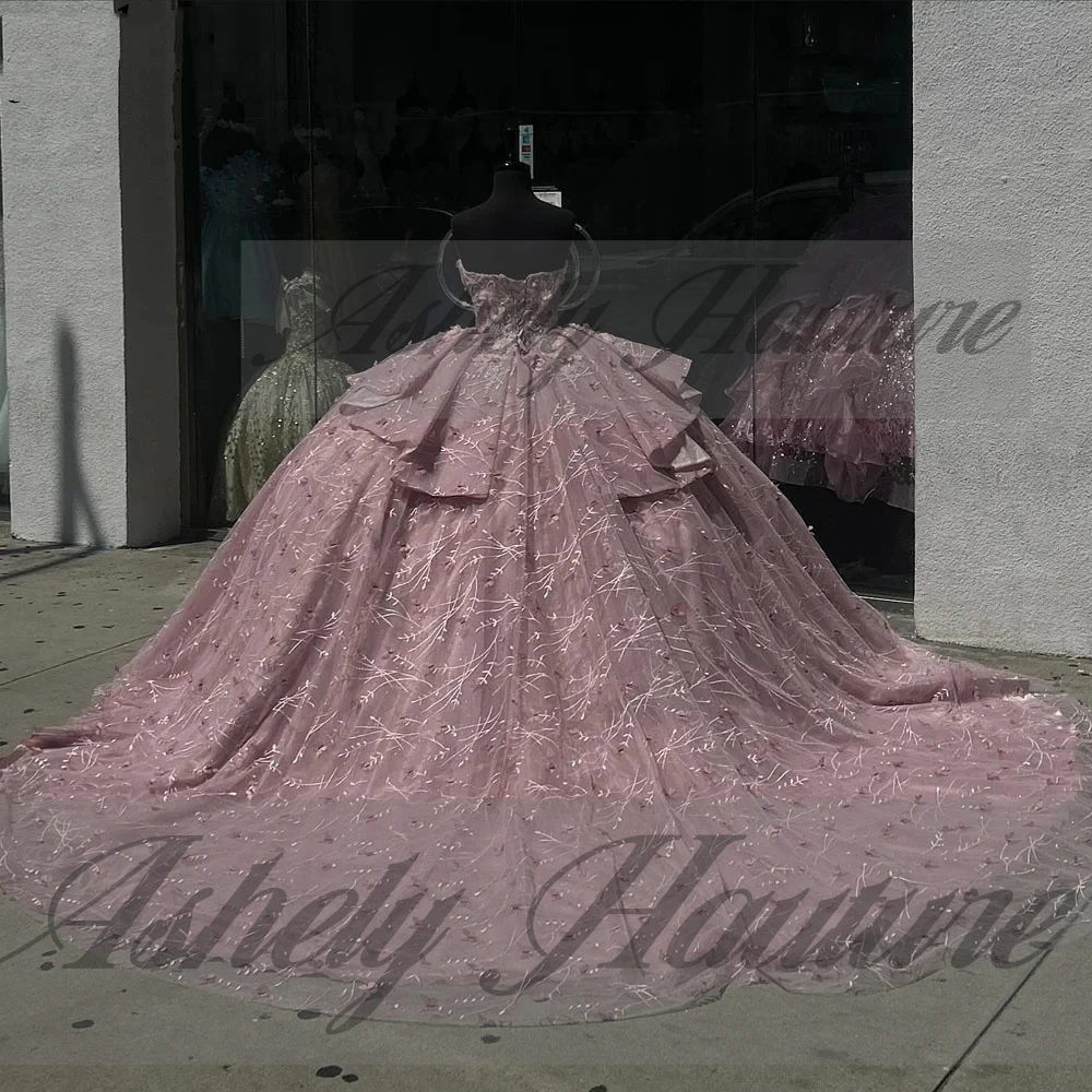 ที่กําหนดเองเม็กซิกันสีชมพูเจ้าหญิงสาว Quinceanera ชุดลูกไม้ Applique Ball Gown ผู้หญิงชุดราตรี Vestido De xv Anos 2025