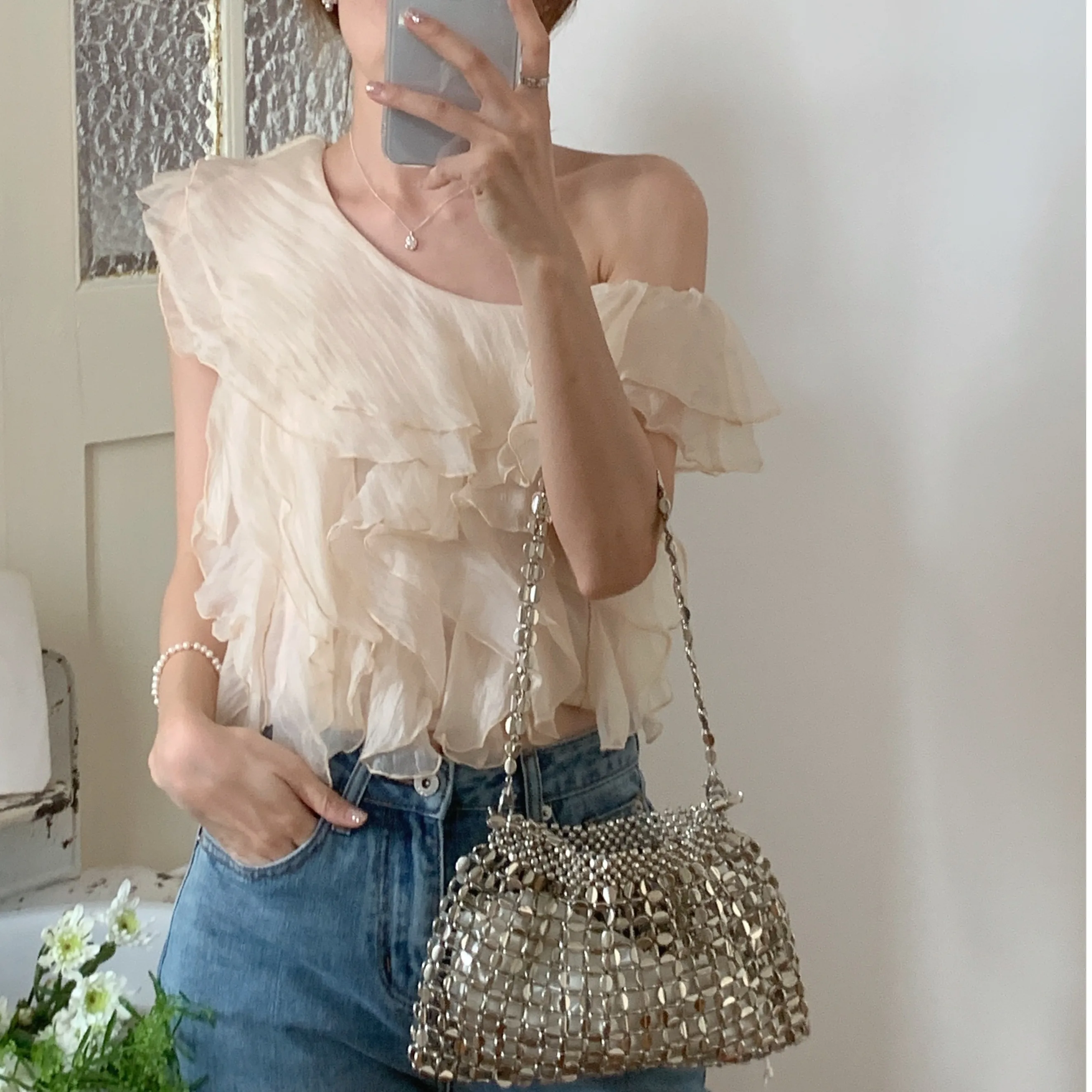 Koreanische Sle frauen Chiffon irt Süße Und Würzige Sommer Faion Asymmetrische Kragen oulder Bared Spitze Trim ort Gefaltet S...