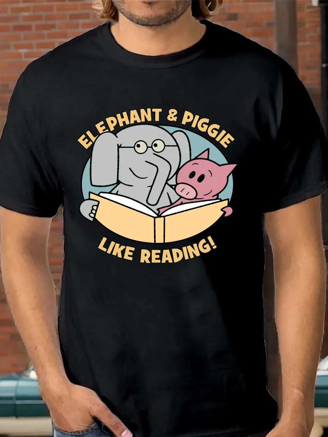 

Fun Elephant & Piggie Graphic Print Tee - Men's Casual Short Sleeve Summer T-Shirt for Reading Lovers - Comfortable