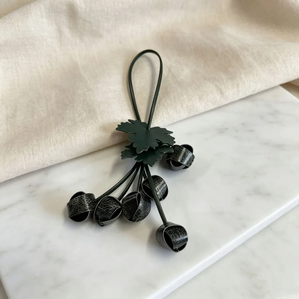 Key Chain Grape Shape Leather Pendant Hanger Handmade Grape-shaped Skewer Keychain Fashion Creative Pu Fruit Bag Charm
