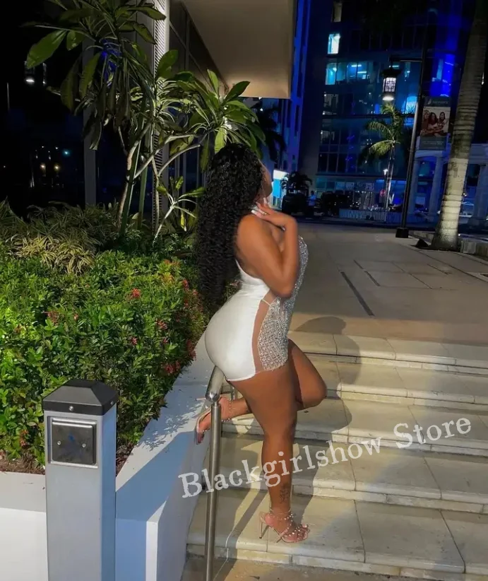 Elegant White Short Cocktail Dress 2024 Sparkling See Through Crystal Neck Hanging Black Girls Birthday Party Celebrity Dresses