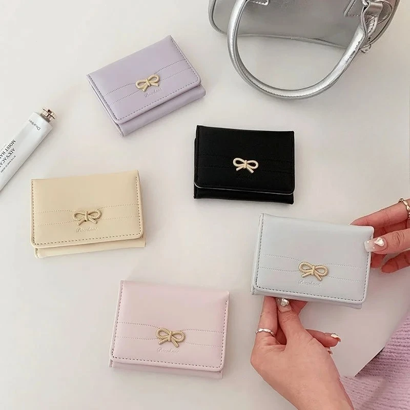 

Fashion Wallets Girls Cute Bow Small Wallet Aesthetic Card Holder Classic Three Fold Purse For Women Student Simple Coin 지갑